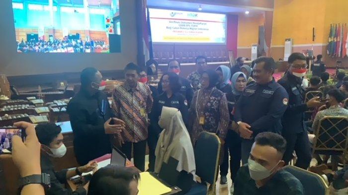 Disnakertrans Jatim Kirim Pekerja Welder Ke Korea Selatan  