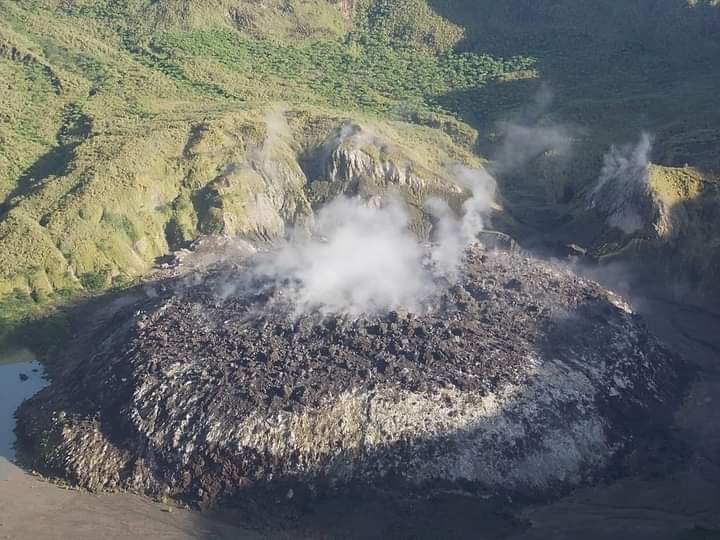 PVMBG Naikan Status Gunung Awu Sulawesi Utara, Jadi Siaga Level 3