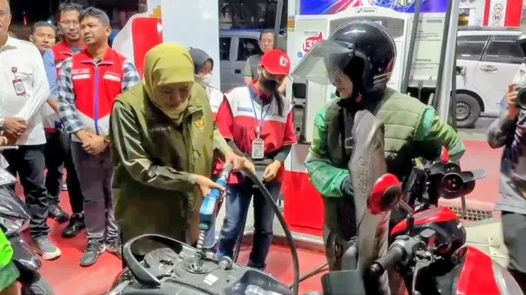 Pasokan BBM Malang Raya Naik 120 Persen Antrean Panjang Masih Jadi Perhatian