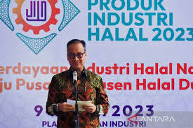 Bos Ojk Ungkap Perputaran Ekonomi  Industri Halal Dunia Capai 36 Triliun