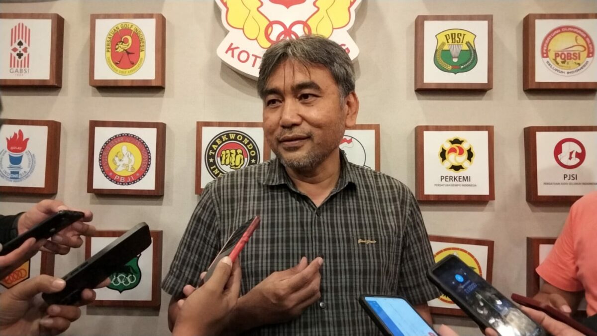 Teliti Pajak UMKM, Bawa Djoni Sudjatmoko Raih Gelar Doktor Predikat Cumlaude