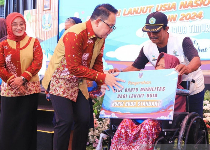 Pemprov Jatim Berkomitmen Permudah Akses Untuk Lansia