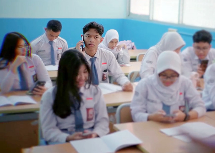 Bukan Sekadar Dilarang, Kemenag Atur Cara Siswa Gunakan Gawai di Sekolah hingga Rumah