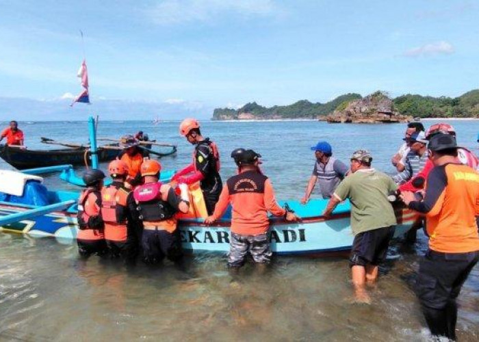 Korban Terseret Ombak Pantai Kondang Merak Ditemukan Meninggal Dunia