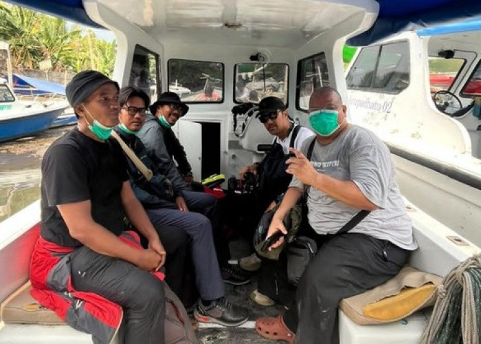 Lima Jurnalis dan Dua Awak Kapal Hilang Kontak saat Menuju Anak Krakatau