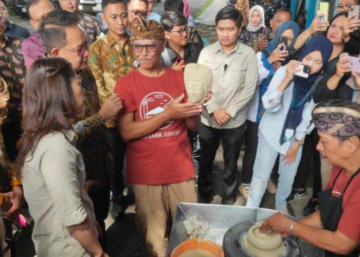 Roda Perekonomian Kampung Wisata Keramik Dinoyo Kota Malang Mulai Bergeliat