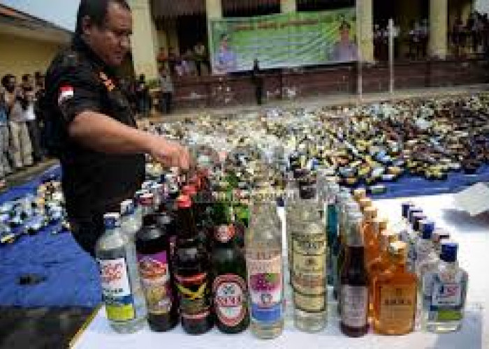 Ribuan Botol Miras Dikirim Ke Jatim Berhasil Disita Polisi