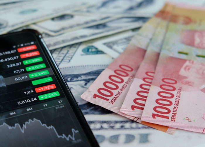 Rupiah Tembus Rp18.001 Per Dolar AS Hari Ini