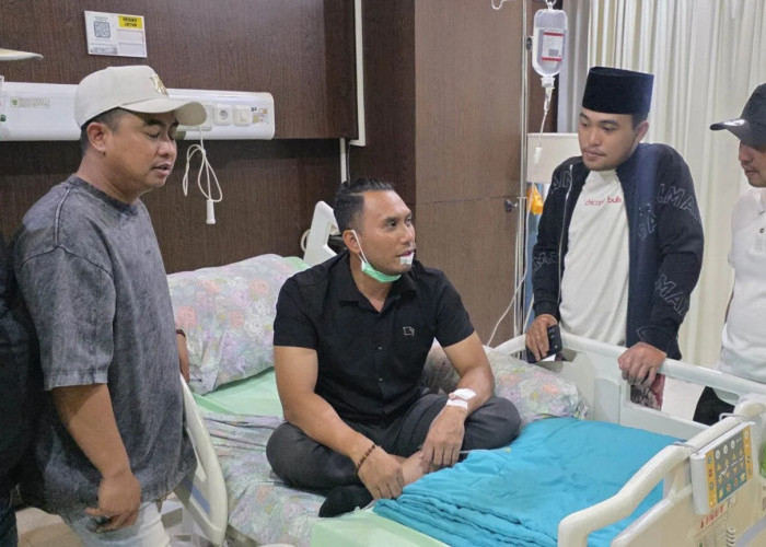 Tuntutan Akses Lahor 24 Jam Berujung Ricuh di Gedung Dewan