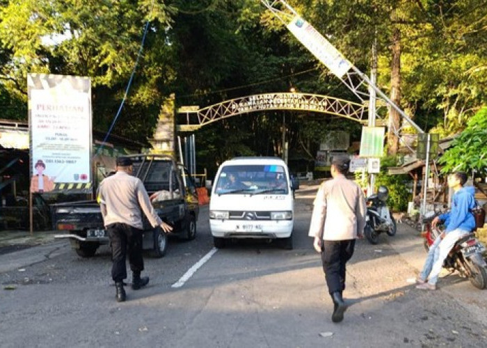 Jalur Penghubung Cangar - Pacet Dibuka 24 Jam