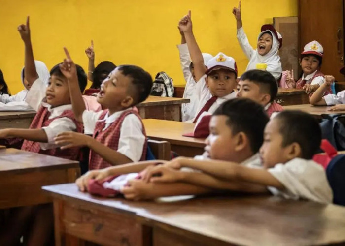 Sekolah Negeri Gratis 2027 Tak Pakai Anggaran Baru, Dana Pendidikan Diatur Ulang