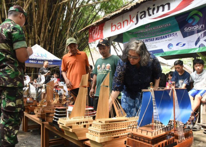 Balap Perahu Jadi Motivasi Warga Jaga Kebersihan Sungai Di Kediri 