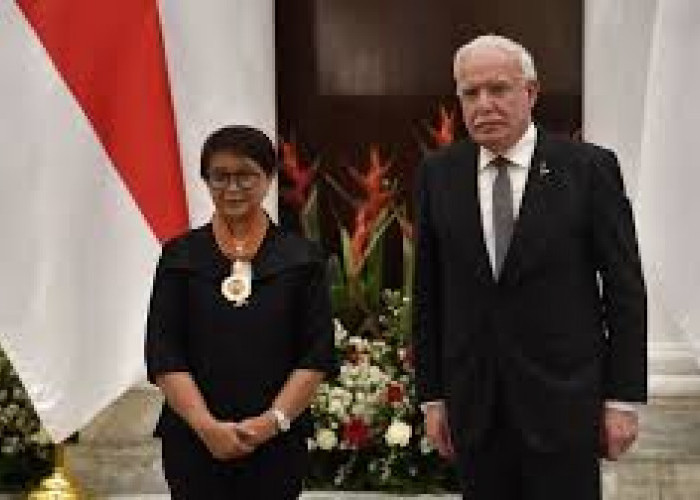 Retno Marsudi Dapat Penghargaan The Star Of Merit Of The Order Of The State Of Palestina