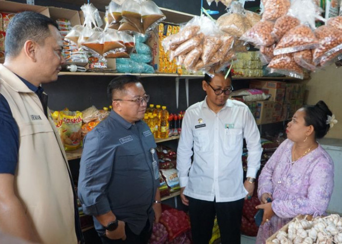 Jatim Jadi Garda Depan Stabilisasi Pangan Nasional, Jutaan Warga Terima Beras dan Minyak Goreng