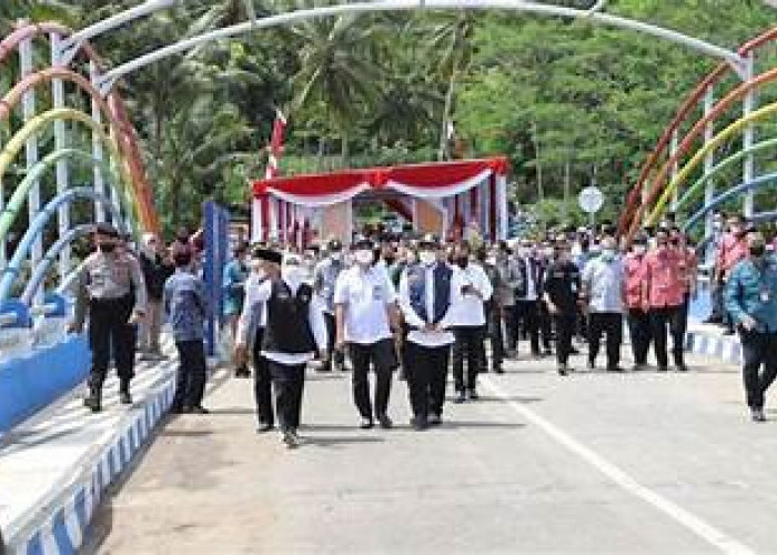 Akses Menuju Wisata Pantai Selatan Malang Bakal  Jadi Jalan Nasional.