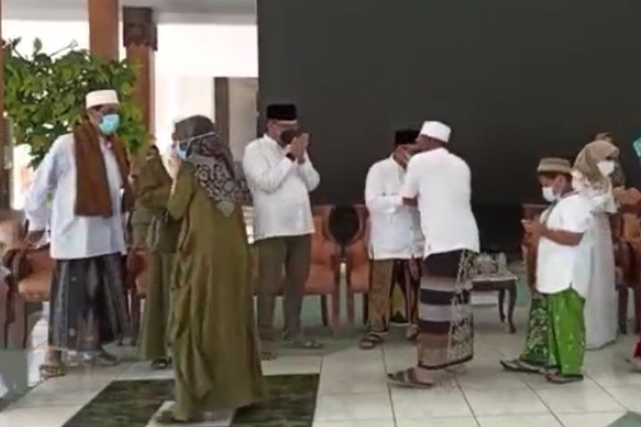 Beredar Video Bupati Situbondo Gelar ‘Open House’ Idul Fitri