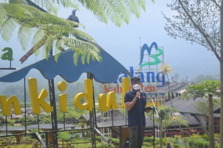 Sandi Uno: Desa Wisata Simbol Kebangkitan Ekonomi Nasional