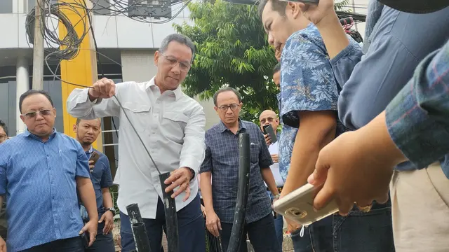 PJ Gubernur DKI Jakarta Beri Waktu Untuk Kabel Semrawut Yang Masih Ada