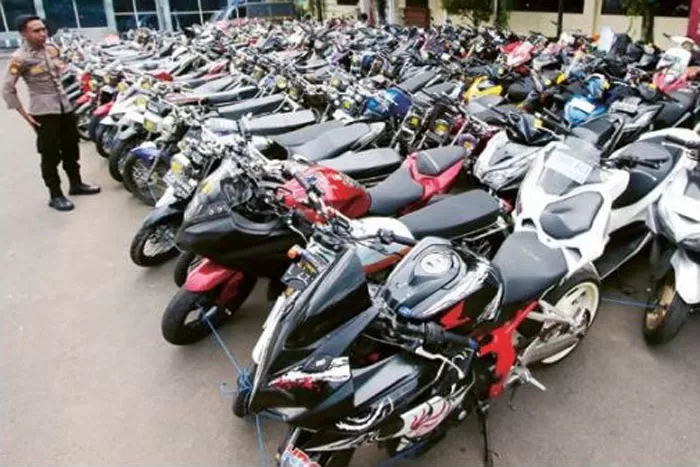 Ratusan Motor Berknalpot Brong Terjaring Razia Balap Liar