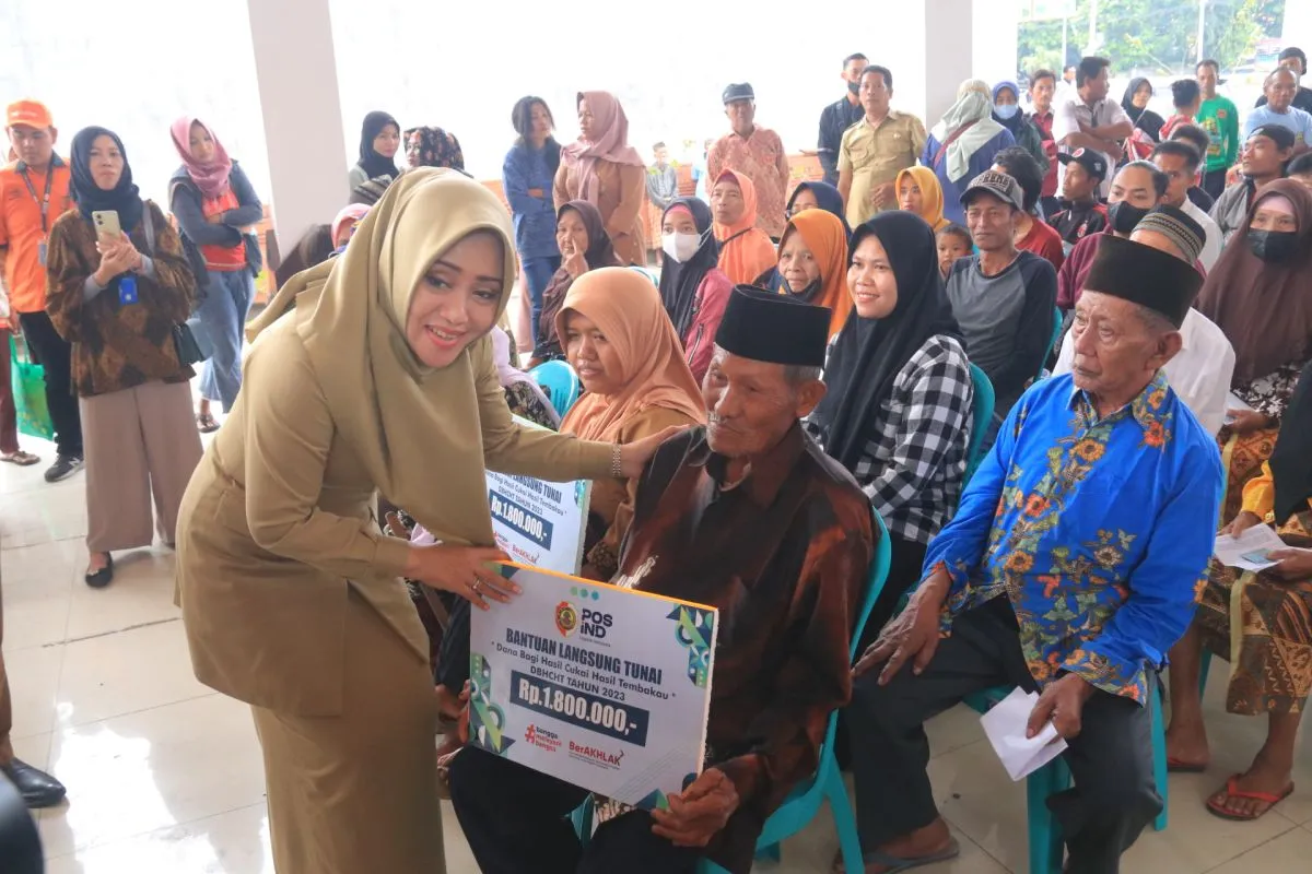 Buruh Rokok di Mojokerto Dapat Bantuan Langsung Tunai