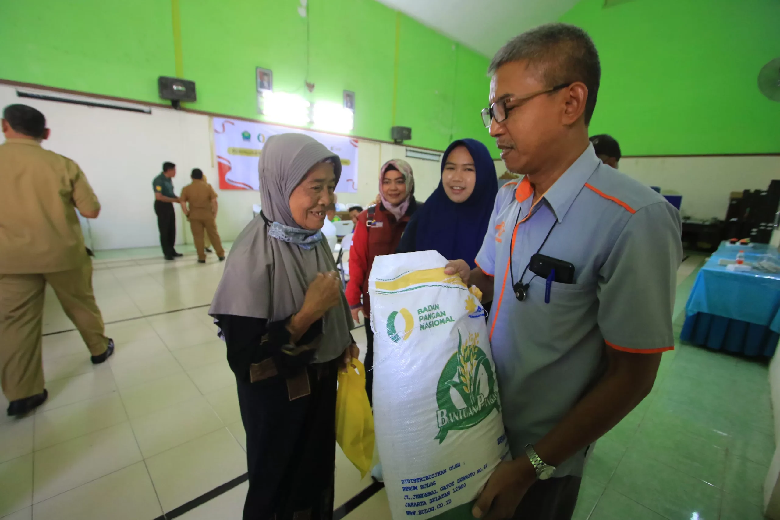 Bulog Percepat Penyaluran Beras Cadangan Di Kota Malang