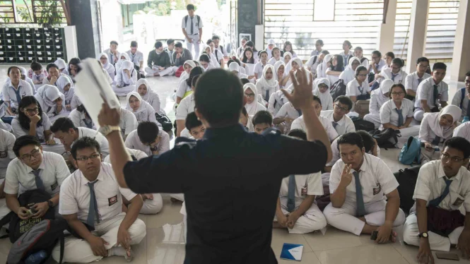 Ribuan Siswa SMA/SMK Jatim Berikrar Anti Kekerasan Dan Perundungan