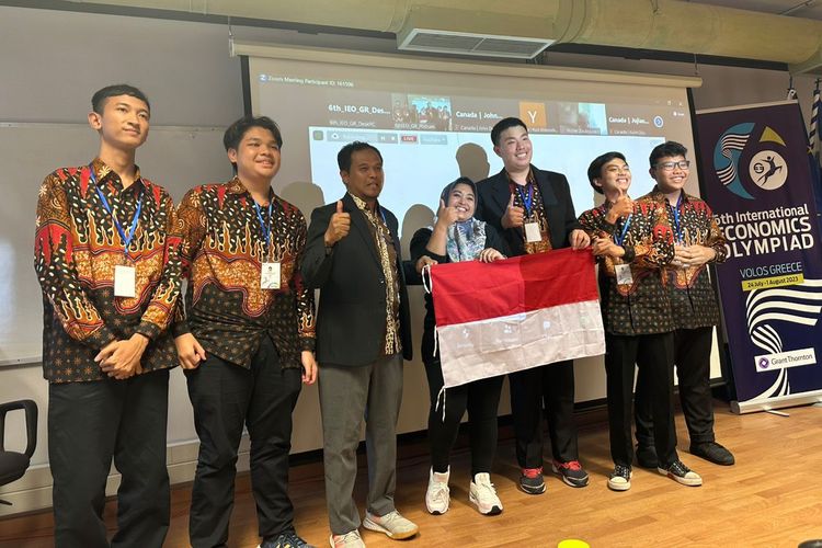 Siswa Indonesia Raih Emas Di Olimpiade Ekonomi Internasional IEO 2023