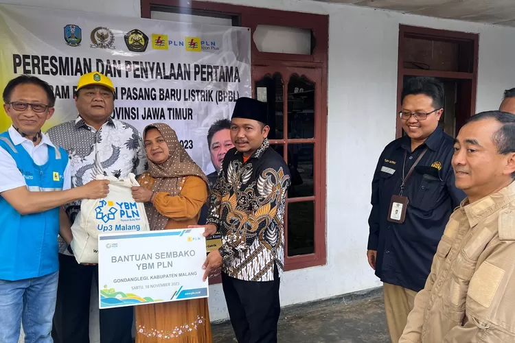 Ratusan Rumah Tangga Tidak Mampu di Kabupaten Malang Mendapat Bantuan Program BPBL