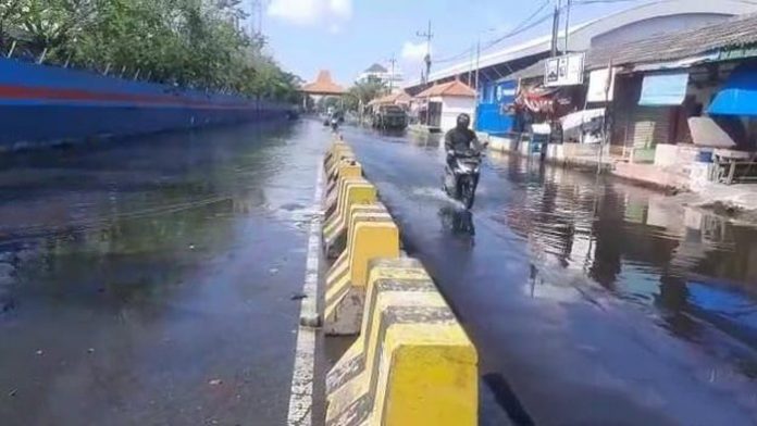 BMKG Imbau Waspada Banjir Rob di Jawa Timur