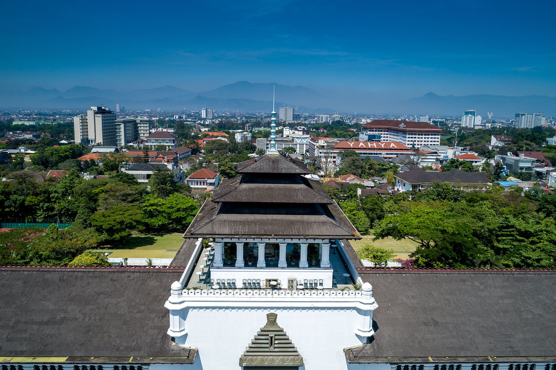 Bandung Kepanasan Cuaca Tembus 34 Derajat Celcius