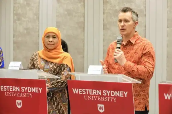 Gubernur Jatim Sambut Kampus Asal Australia Yang Pertama Kali Ada di Indonesia