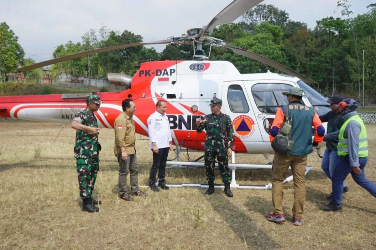 BPBD Jatim Ajukan Tambahan Helikopter Tangani Karhutla
