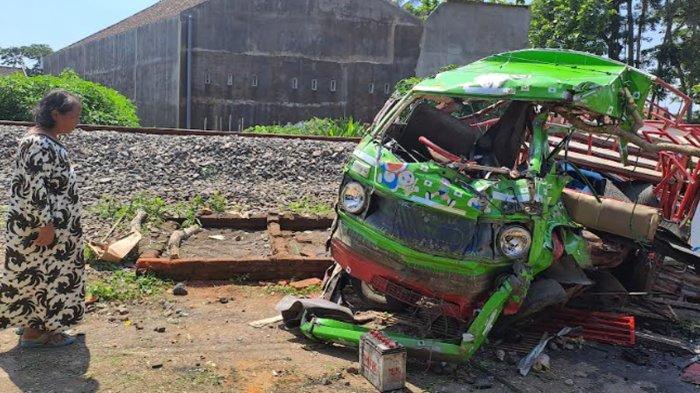 Satu Orang Jadi Korban dalam Laka Maut KA dengan Mobil Odong-Odong