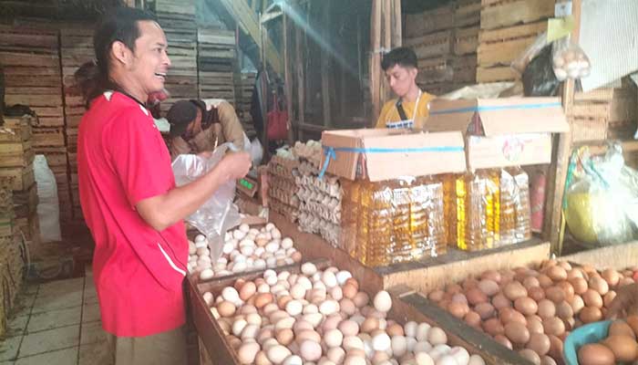 Harga Telur Ayam Di Pasar Sukabumi Mulai Melonjak