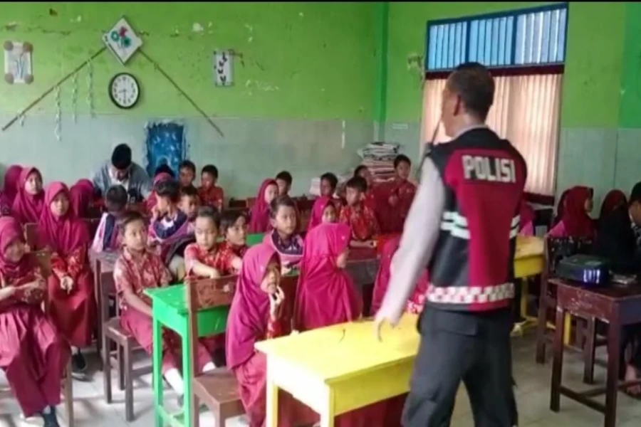 Polres Sumenep Sambangi Siswa Sd Cegah Bullying