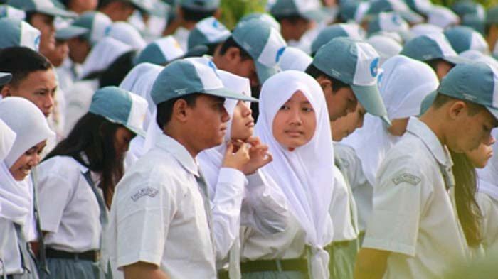 Kadindik Jatim Tegaskan Jangan Memaksa Beli Seragam Mahal