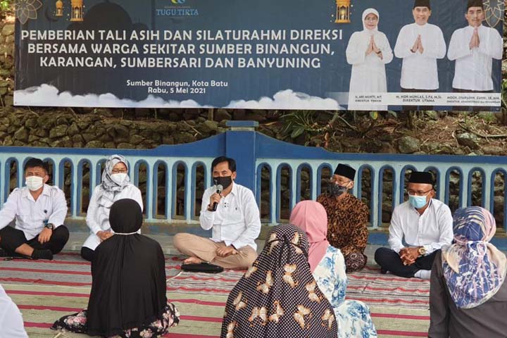 Sambung Seduluran Saklawase, Tugu Tirta Peduli & Berbagi