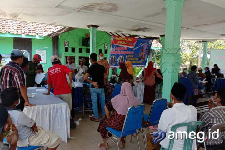 Ratusan Warga Selomukti Kecewa Tak Kebagian Vaksin Covid-19