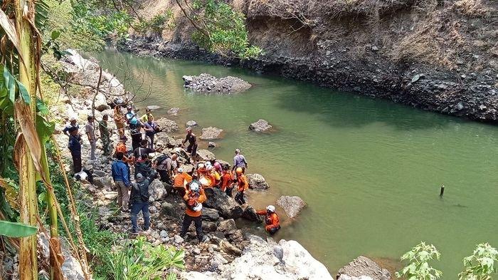 Tenggelam di Sungai Cimanuk Sumedang, Seorang Remaja Ditemukan Tidak Bernyawa