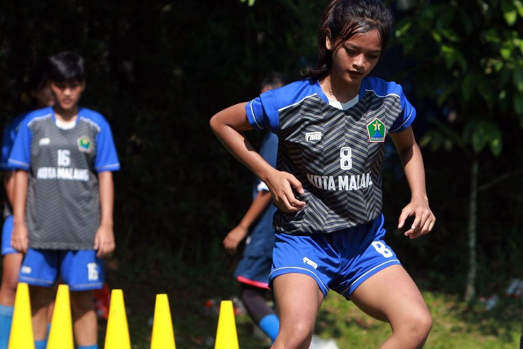 Tim Sepak Bola Putri Kota Malang Targetkan Bawa Medali Emas Dalam Laga Porprov 8 Jatim