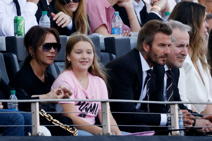 Victoria Beckham, Koleksi Gigi Bungsu