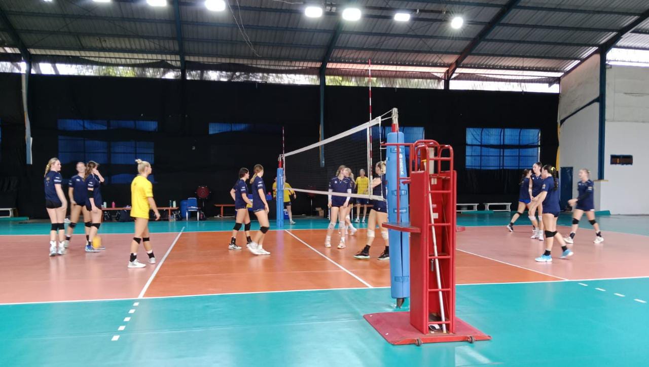 GOR Stikosa-AWS Jadi Puslat Tim AVC Challenge Cup 2023