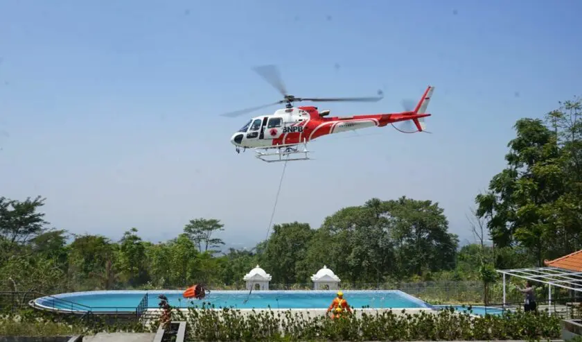 BNPB Sebut Tambahan Water Bombing Untuk Pemadaman Gunung Arjuno Terhambat 