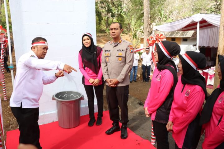 Polres Malang Kirim Sumur Bor  Dan Fasilitas Air Bersih Untuk Warga Kab Malang  