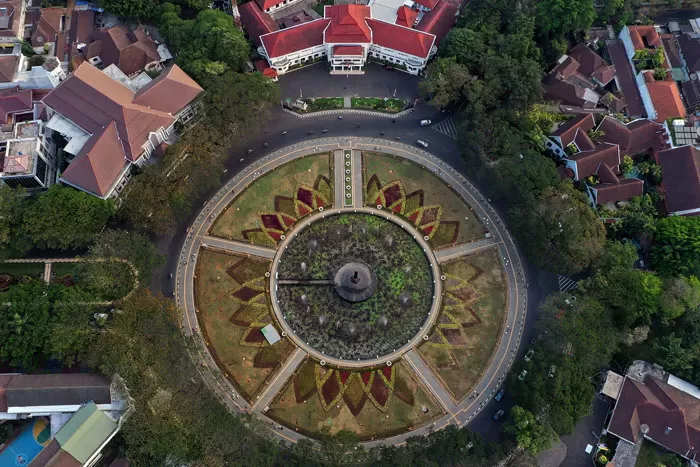 Alun-Alun Tugu Kota Malang Belum Diresmikan, Pengunjung Dilarang Masuk