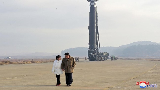 Korut Uji 2 Rudal Balistik Kembar Jelang Peringatan Perang Korea