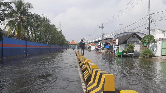 Masyarakat Jatim Perlu Waspada Banjir Rob Sepekan Kedepan