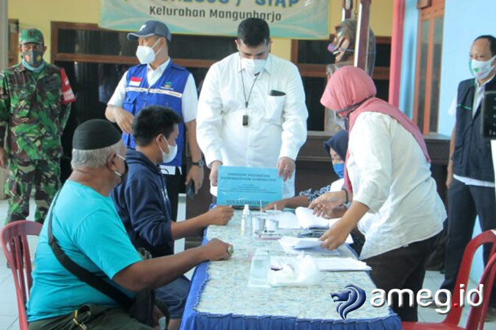 Ribuan Warga  Kota Probolinggo Terima Bansos PPKM Darurat