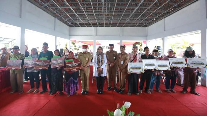 Pemkab Banyuwangi Lakukan Bedah Rumah  Untuk Ribuan Keluarga