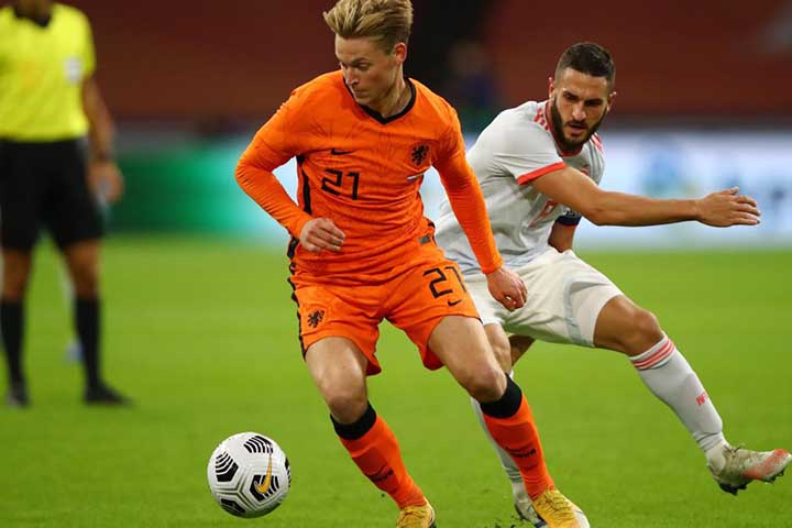 Belanda vs Austria, Berebut Demi Kunci Slot